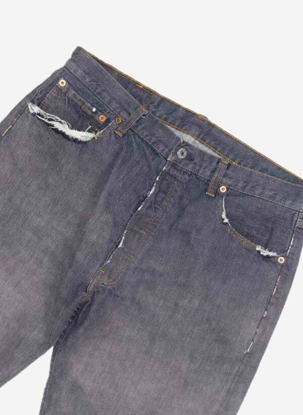 VINTAGE LEVI'S 501 JEANS GRAUBLAU DISTRESSED – Bild 4