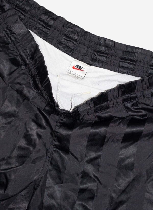 Vintage 90s Nike Shorts schwarz – Bild 2
