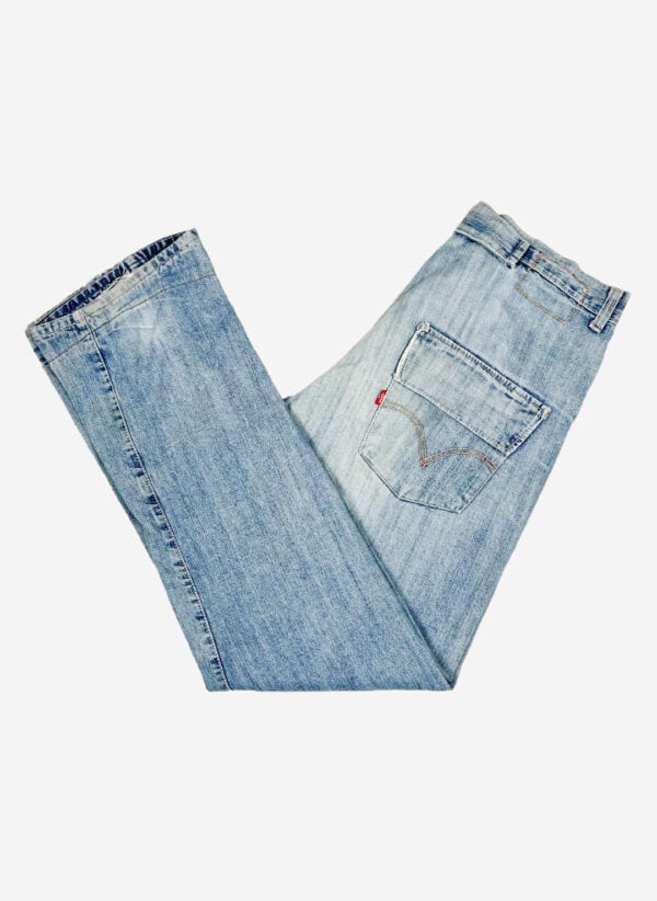 Vintage Y2K Levi's custom flared Jeans distressed