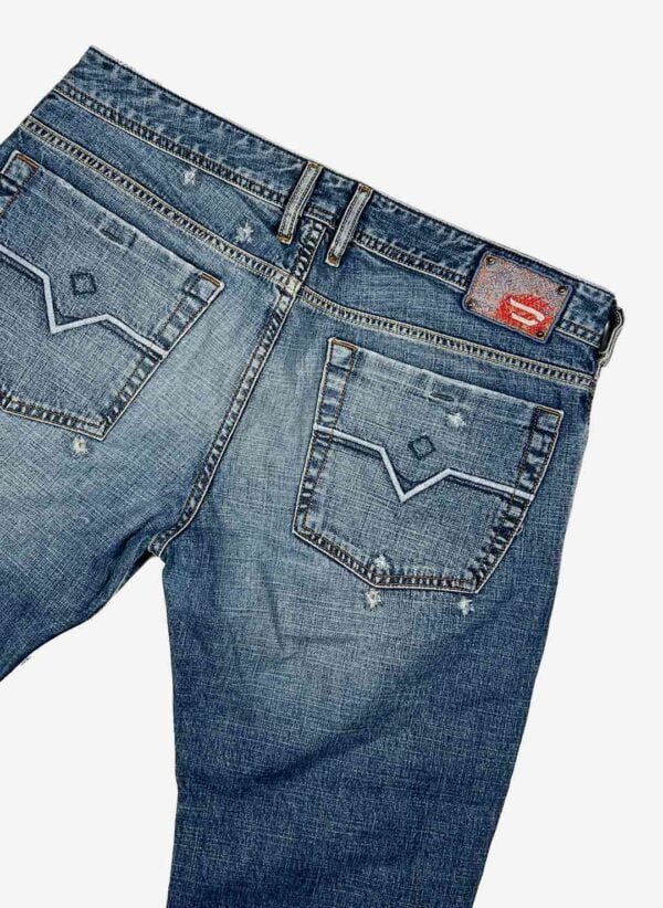 Vintage Diesel flared custom Jeans – Bild 3