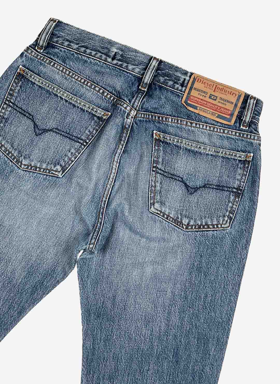 Vintage Diesel Flared Low-Waist Jeans – Bild 3