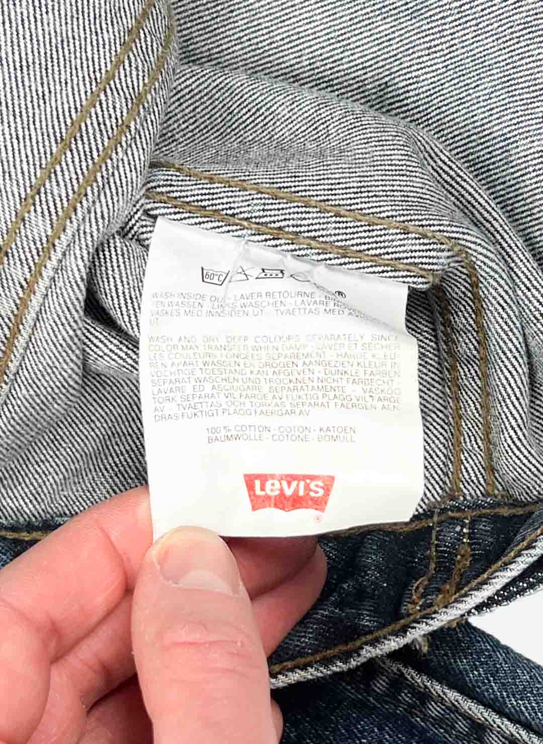 Vintage Levi's Jeansjacke dunkelblau – Bild 4