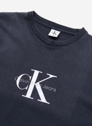 Vintage 90s Calvin Klein T-Shirt faded