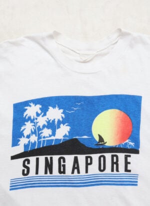 Vintage 90s Singapore T-Shirt Single Stich
