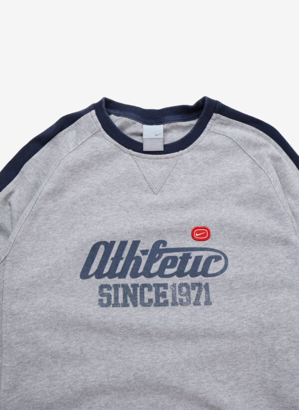 Vintage Y2K Nike Athletic Sweater